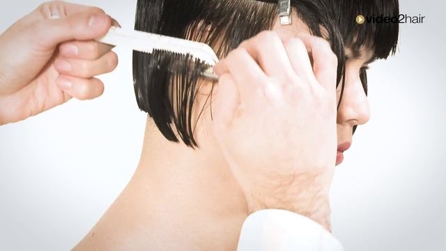 Moderner Bob Haarschnitt mit innerer Stufung - video2hair.com
