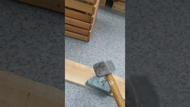 Нефрит для бани, проверка на прочность молотком