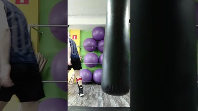 Тайский бокс. Муай-тай. Фитнес. Отработка ударов на боксерском мешке. 14 мая. Часть 1.