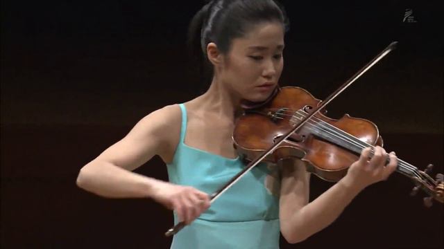 Sayaka Shoji And Gianluca Cascioli Play Beethoven : Violin Sonata No.8 In G, Op.30, No.3, 2nd Mvt.