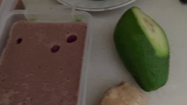 Бананово имбирно авокадово какаовое мороженое