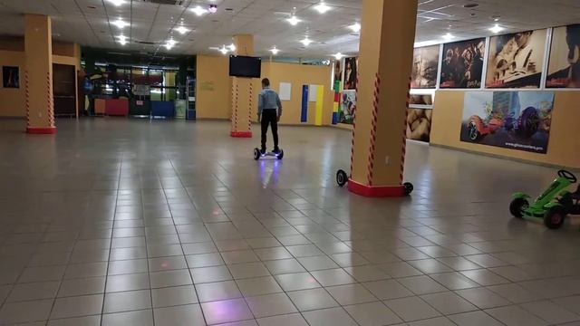 Первый раз на гироскутере 2