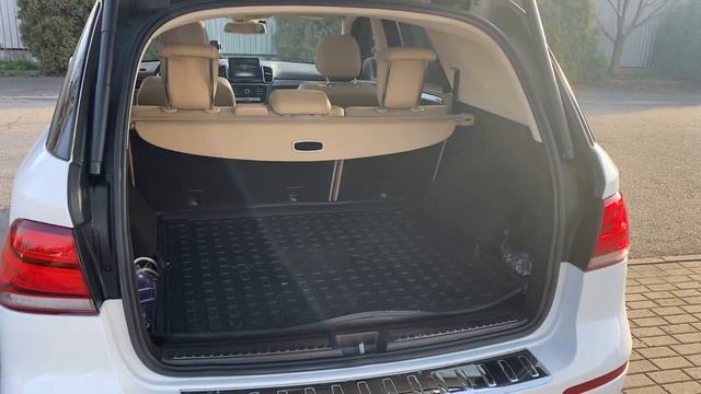 Mercedes Benz GLE 300d