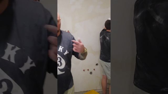 Куда смотрит директор? #ремонтквартир #sochi #строительство