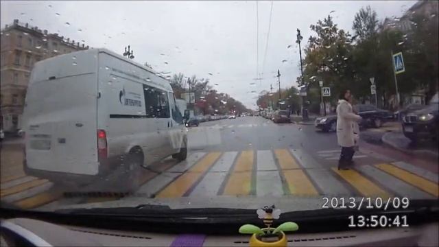 подрезает на тойоте