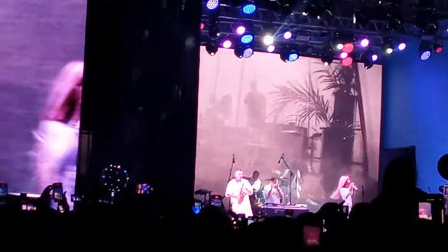 День города в Щелково песни Мари Краймбрери.