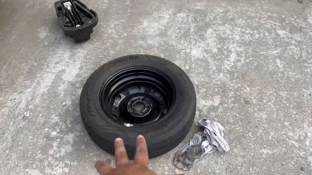 How To Check Your Tyre Manufacturing Date - Explained | VW Cross Polo | SR