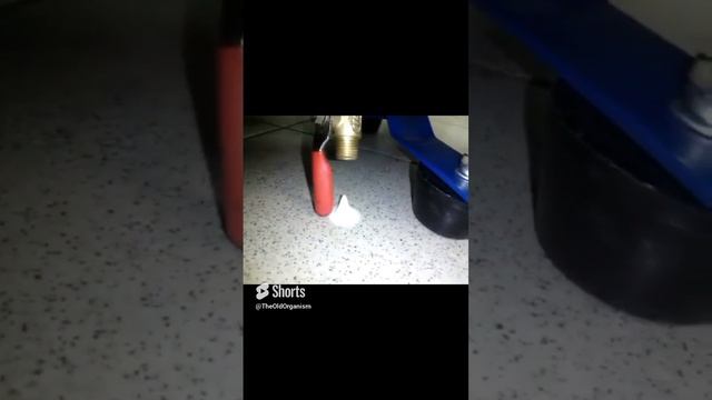 Сжатый воздух резко расширяется