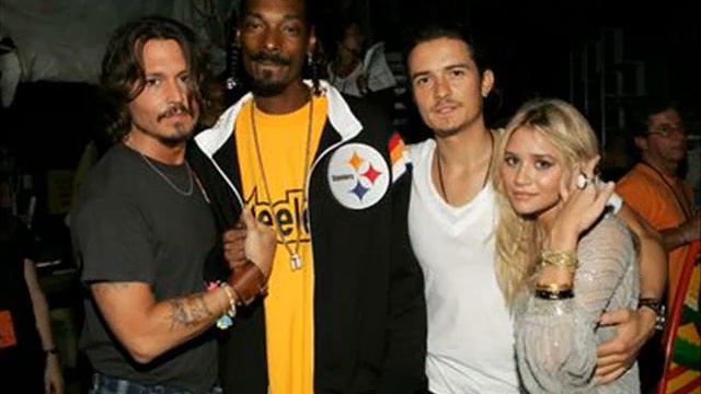 Mary-Kate And Ashley Olsen