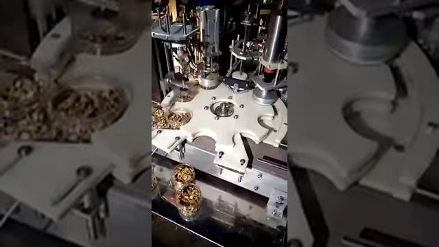 ФАСОВОЧНОЕ ОБОРУДОВАНИЕ ФАСОВКИ В ПЭТ БАНКУ, ЛИНИЯ, АВТОМАТ, СТАНОК УПАКОВКИ УКУПОР КРЫШКОЙ АФ−1500