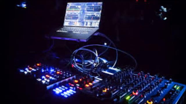 Descontrol con Dj Devil