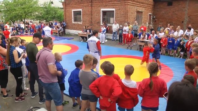 После триумфа на областных соревнованиях самбисты Ревды поедут бороться за Кубок Урала