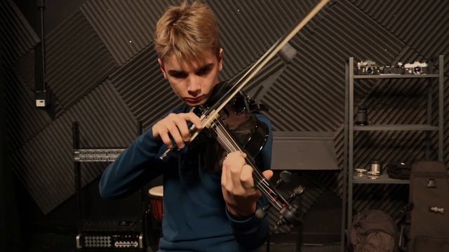 Electric Violin From Glasser Bows Is Available For Bidding!