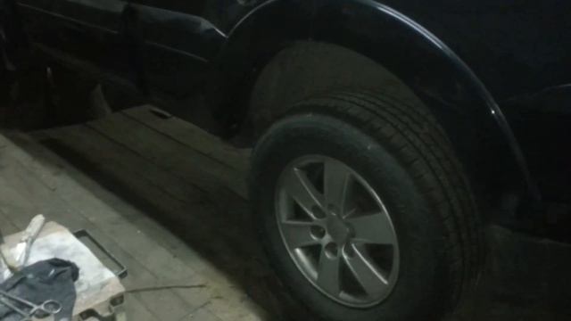 Сварка левого порога, исправление конструктивных просчетов по рамке лобового стекла. Паджеро 4. 3с.