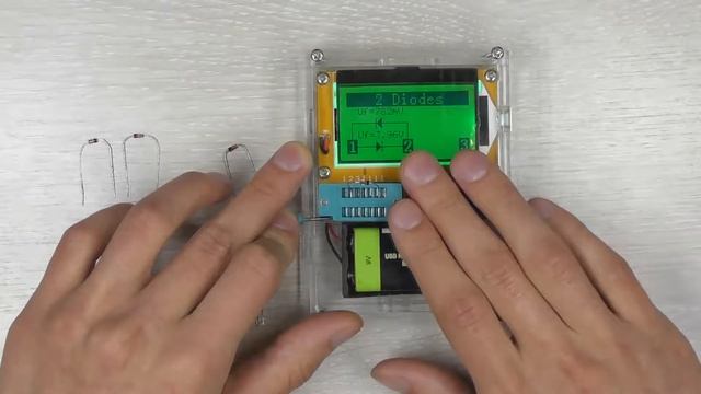 прибор универсальный (ESR Meter, транзистортестер,)