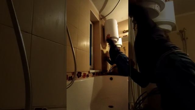 Монтаж бойлеру 80л