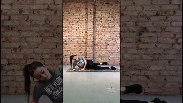 Подъемы ног попеременно на боку 2