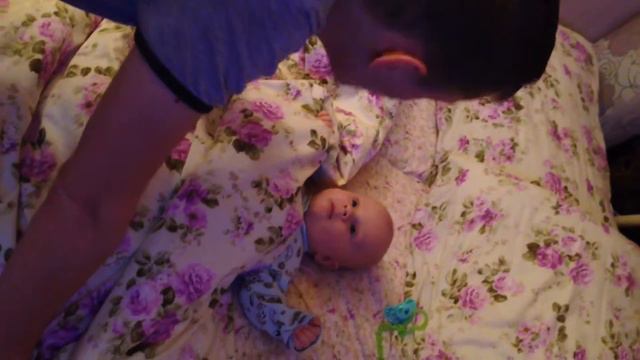 Мама агу. Папа и сын.