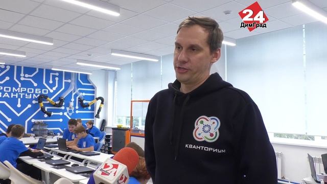 В ДИМИТРОВГРАДЕ ЮНЫЕ ТЕХНИКИ СОРЕВНОВАЛИСЬ В «ПРОМЫШЛЕННОЙ ЭЛЕКТРОНИКЕ»