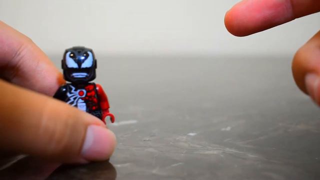 Review LEGO Spider-Man Venom Crawler 76163/ Mr LORD 2099