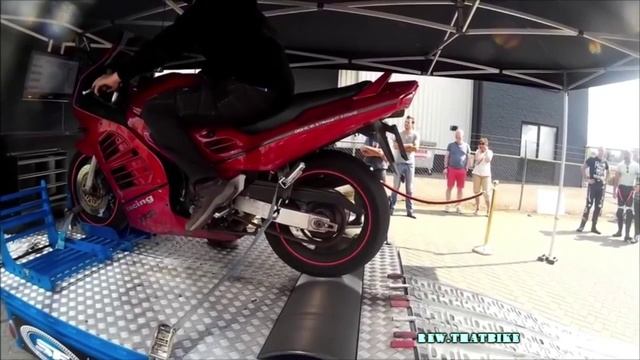 Suzuki RF900 Exhaust Sound Compilation