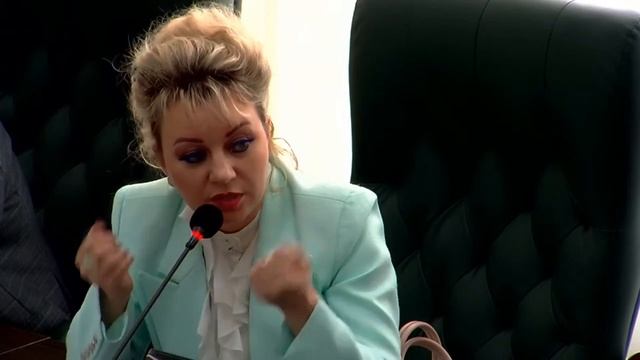 Выступление в защиту врачей 4 поликлиники г Южно Сахалинска  3 Заседание 9 сессии Сахалинской облас