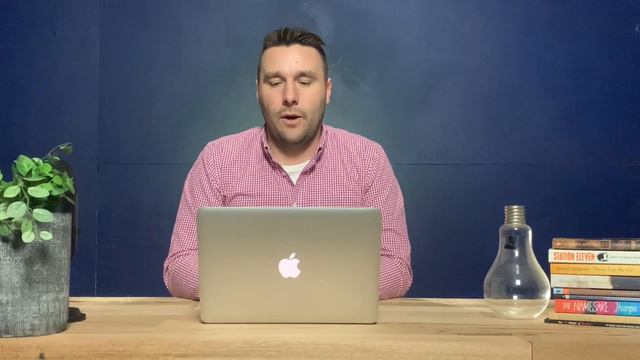 RANSOM AND THE QUEEN - SAMPLE PARAGRAPH - VCE ENGLISH