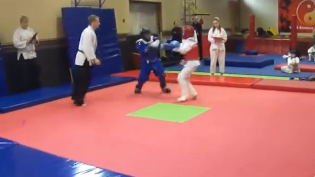 Никитин Денис (кр) - Худяков Владислав (син).MP4