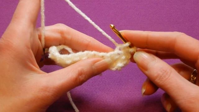 Crochet Scarf Tutorial | ONE ROW REPEAT #crochet
