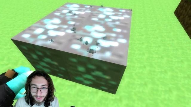 MINECRAFT But It's A HALF LIFE 2 MOD! | Minecraft: Source