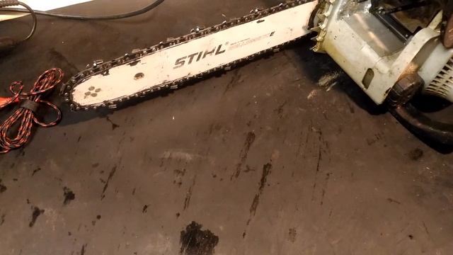 Проверка уровня и давления масла