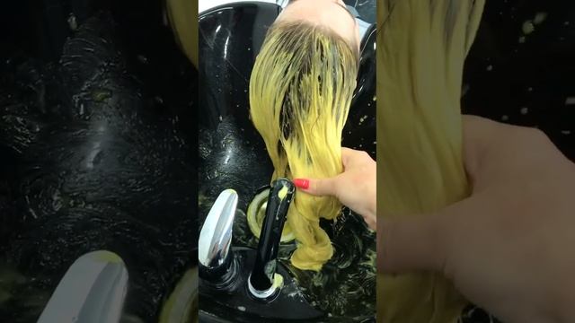 Мелирование волос #shorts #волосы #окрашиваниеволос #парикмахер
