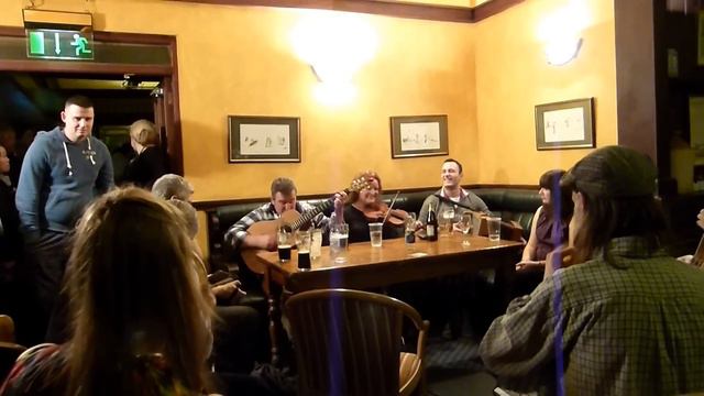 ENNIS TRAD FEST 21 - Patricia Clark & Alan Finn & Friends. Auburn Lodge Hotel,Ireland  09.11.14
