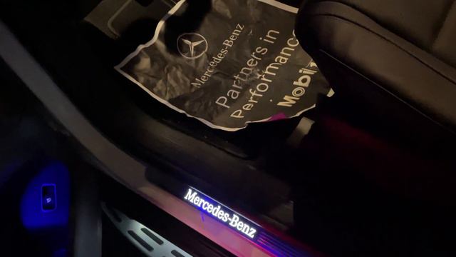 Mercedes-Benz 2021 GLE 350/450 Exterior & Interior Lights At NIGHT - CLOSER & DETAILED NIGHT LOOK!