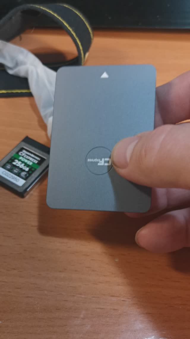 Недорогой CF Express Card Reader с Aliexpress. #shorts