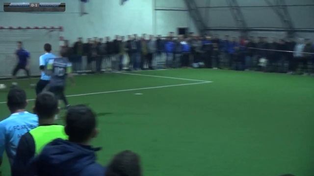 Mercedes Benz 3 - 2 Arxhendi