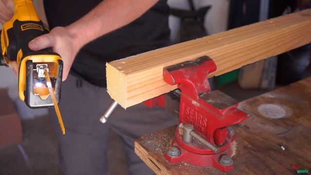 Saw Into Tight Spots