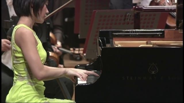 Yuja Wang plays Ravels Piano Concerto 2