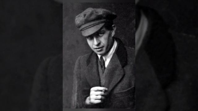 Эдуард Багрицкий - Краткая биография читает Татьяна Николашина