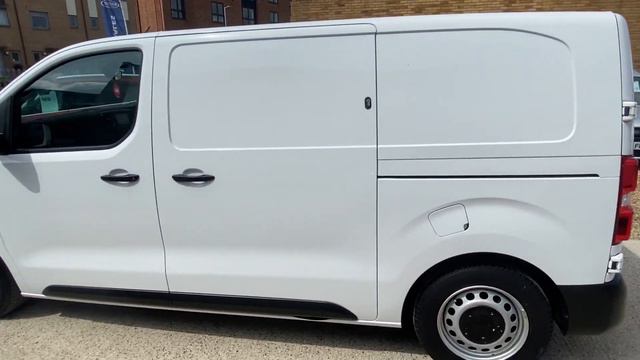 Peugeot Expert 1.6 BlueHDi 1000 Professional Standard Panel Van MWB Euro 6 6dr