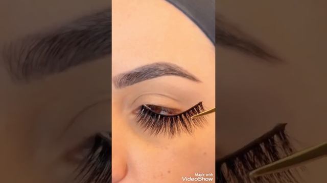 How To Apply Eye Lashes?#shorts #youtubeshorts  #short #status #tiktok #trending #makeup