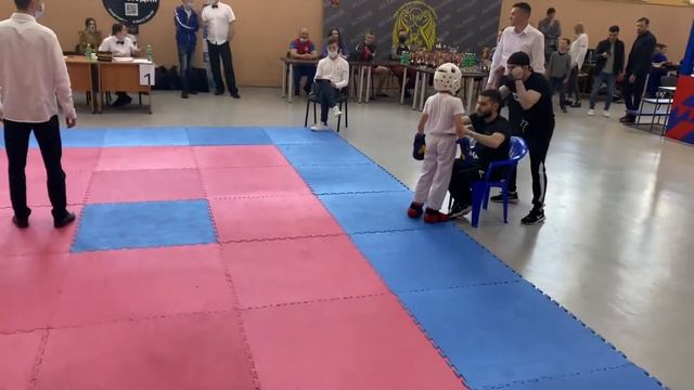 Кикбоксинг / Кубок «Альтаир» /Аскерханов Эльдар (бел. шлем).