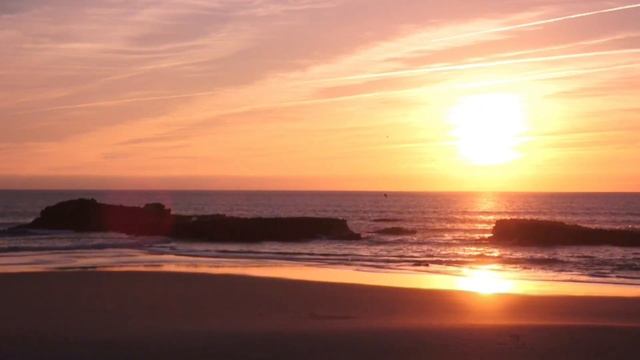 Sea Sunset. The Soothing Sound Of Sea Waves. Ocean Waves. Calm Music. Meditation. Relaxation. Natur