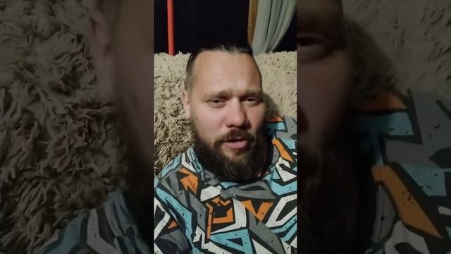 ВЫ ЗАМЕТИЛИ ЧТО Я ПОД ЧЕМ-ТО?