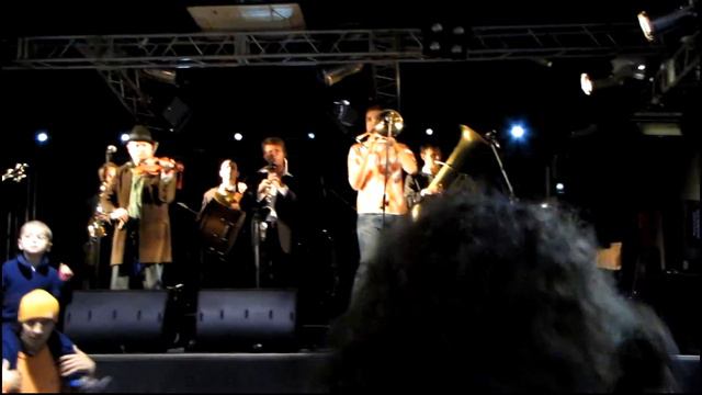 Dobranotch Добраночь Гагаузская мелодия -Джампарале- CasaCasa 2012.