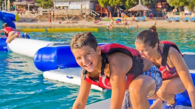 Аттракцион надувной водный мат