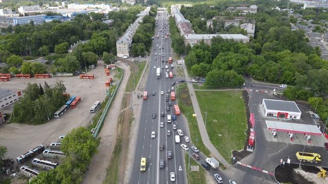 Выделенная полоса на проспекте Ленина между станциями метро «Автозаводская» и «Пролетарская» (2/3)