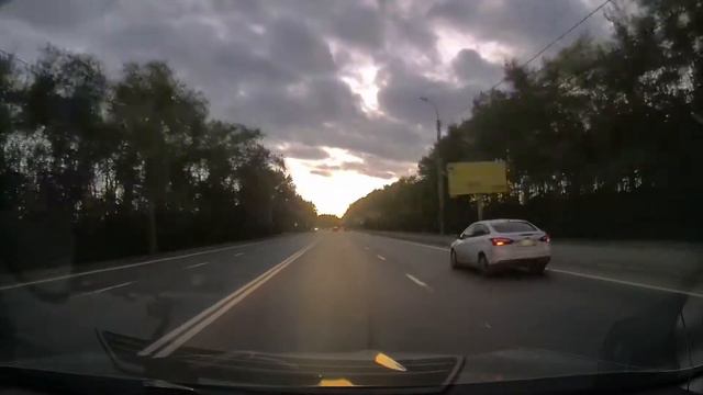 Движение на автомобиле из Боровского в Тюмень по Ялуторовскому тракту и ул.Республики