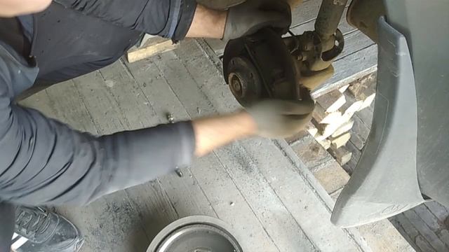 Как поменять тормозные барабаны на Калине (и на остальном автовазе)