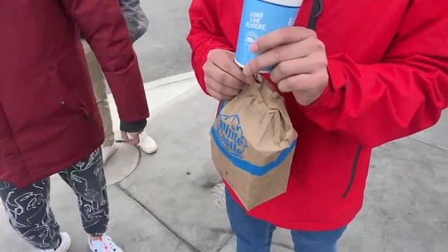 я кушаю White Castle